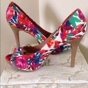 Christian Siriano Multicolored Peep Toe Heels